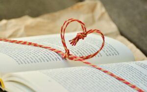 生理前に子宮を温める効果的な方法は？
