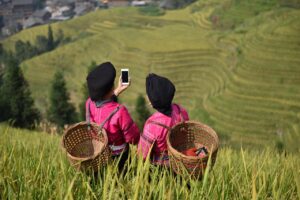 生理前にファンデーションを使うとニキビが悪化する理由は？