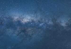 生理周期に夜更かしが美肌に与える影響とは？
