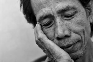 生理周期に伴う疲れ顔をリセットする方法は？